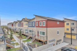 21 2803 14 Avenue  Edmonton, AB T6T 2K4