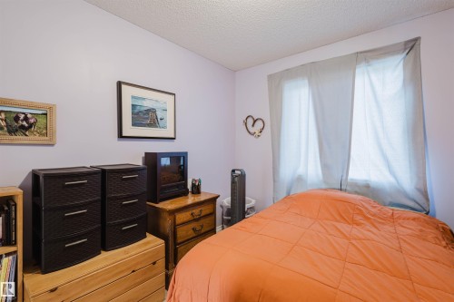 1517 Rutherford Road, Edmonton, AB - Indoor Photo Showing Bedroom