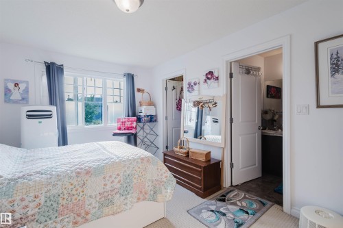 1517 Rutherford Road, Edmonton, AB - Indoor Photo Showing Bedroom