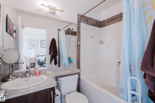 1517 Rutherford Road, Edmonton, AB - Indoor Photo Showing Bathroom