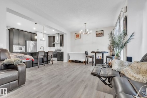 22007 80 Avenue, Edmonton, AB - Indoor