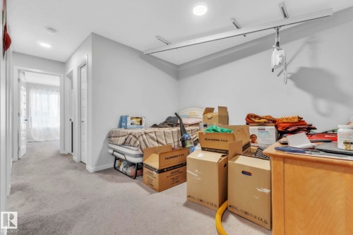 22007 80 Avenue, Edmonton, AB - Indoor Photo Showing Other Room