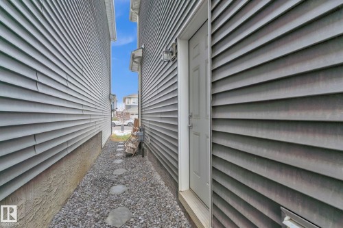 22007 80 Avenue, Edmonton, AB - Outdoor