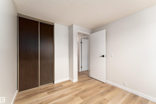 2909 139 Avenue, Edmonton, AB - Indoor Photo Showing Other Room