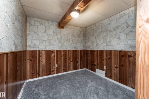 2909 139 Avenue, Edmonton, AB - Indoor Photo Showing Other Room