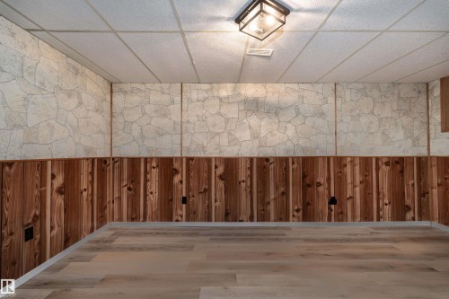 2909 139 Avenue, Edmonton, AB - Indoor Photo Showing Other Room