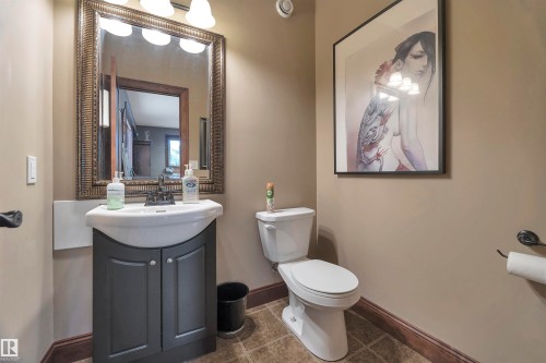 148 Windermere Crescent, Edmonton, AB - Indoor Photo Showing Bathroom
