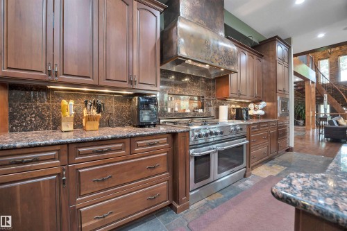 148 Windermere Crescent, Edmonton, AB - Indoor Photo Showing Kitchen With Upgraded Kitchen