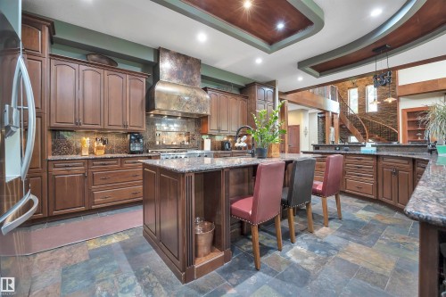 148 Windermere Crescent, Edmonton, AB - Indoor Photo Showing Kitchen With Upgraded Kitchen