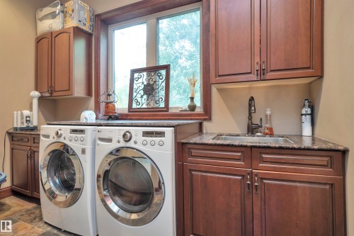 148 Windermere Crescent, Edmonton, AB - Indoor Photo Showing Laundry Room