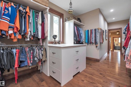 148 Windermere Crescent, Edmonton, AB - Indoor With Storage