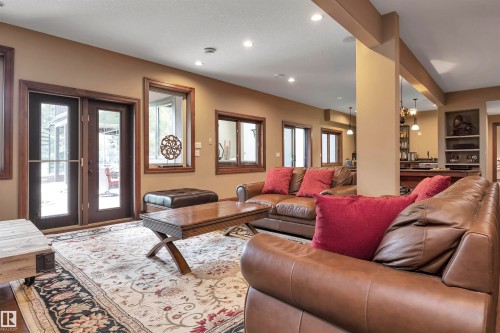 148 Windermere Crescent, Edmonton, AB - Indoor Photo Showing Living Room