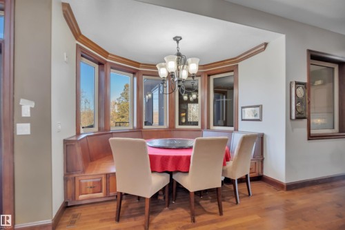 148 Windermere Crescent, Edmonton, AB - Indoor Photo Showing Dining Room