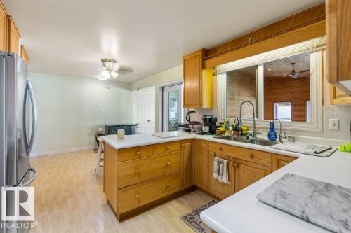 13708 Buena Vista Road, Edmonton, AB - Indoor Photo Showing Kitchen With Double Sink