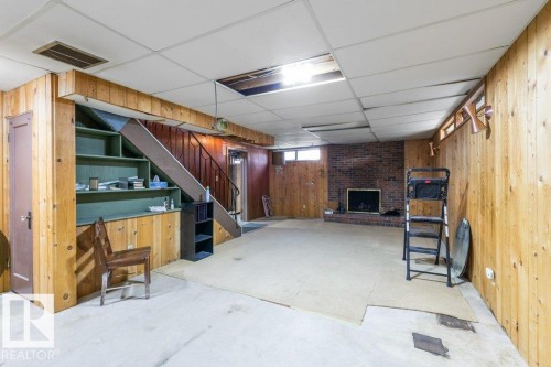 13708 Buena Vista Road, Edmonton, AB - Indoor