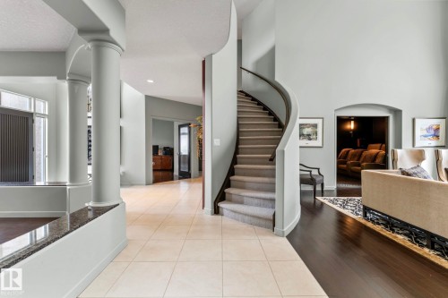 473 Heffernan Drive, Edmonton, AB - Indoor