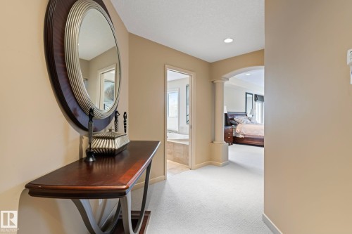 473 Heffernan Drive, Edmonton, AB - Indoor Photo Showing Other Room