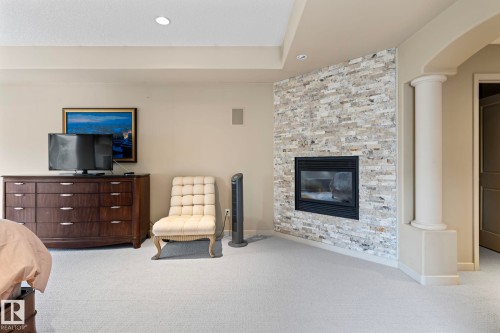 473 Heffernan Drive, Edmonton, AB - Indoor Photo Showing Living Room With Fireplace