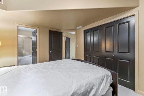 473 Heffernan Drive, Edmonton, AB - Indoor Photo Showing Bedroom