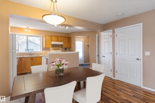4826 Terwillegar Common, Edmonton, AB - Indoor Photo Showing Dining Room