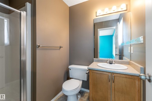 4826 Terwillegar Common, Edmonton, AB - Indoor Photo Showing Bathroom