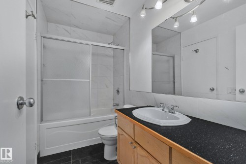 6016 189 Street, Edmonton, AB - Indoor Photo Showing Bathroom