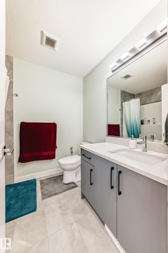 3621 41 Avenue, Beaumont, AB - Indoor Photo Showing Bathroom