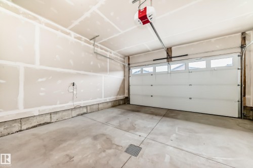 3621 41 Avenue, Beaumont, AB - Indoor Photo Showing Garage