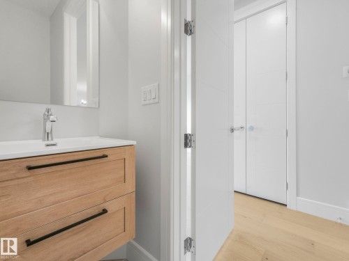 9311 152 Street, Edmonton, AB - Indoor