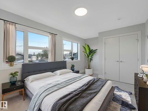 9311 152 Street, Edmonton, AB - Indoor Photo Showing Bedroom