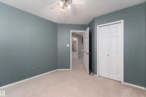 1204 Gillespie Crescent, Edmonton, AB - Indoor Photo Showing Other Room