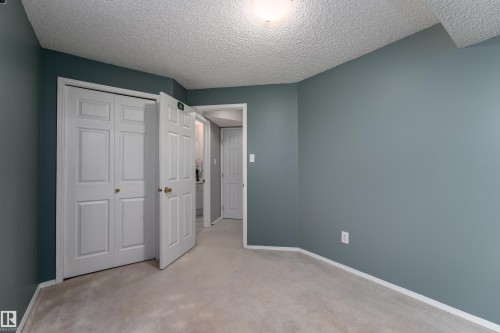 1204 Gillespie Crescent, Edmonton, AB - Indoor Photo Showing Other Room