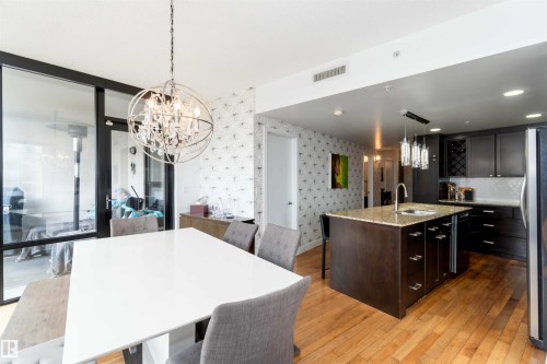 504 10028 119 Street, Edmonton, AB - Indoor