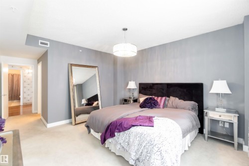 504 10028 119 Street, Edmonton, AB - Indoor Photo Showing Bedroom