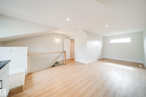 14005 105 Avenue, Edmonton, AB - Indoor