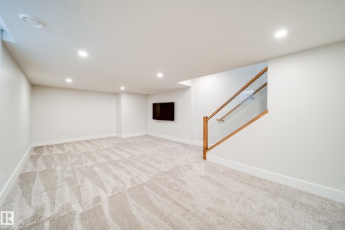 14005 105 Avenue, Edmonton, AB - Indoor