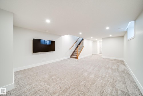 14005 105 Avenue, Edmonton, AB - Indoor