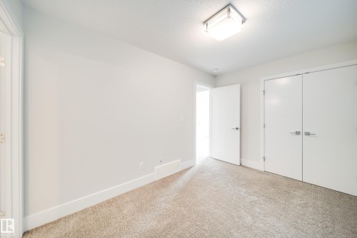 14005 105 Avenue, Edmonton, AB - Indoor Photo Showing Other Room