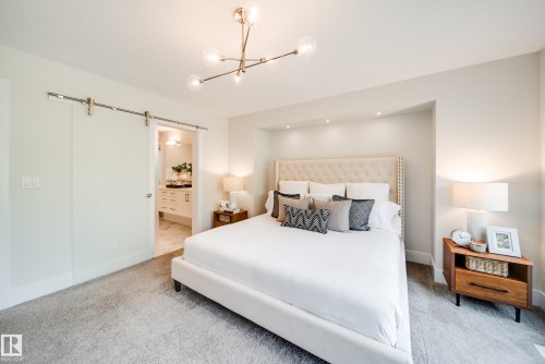 14005 105 Avenue, Edmonton, AB - Indoor Photo Showing Bedroom