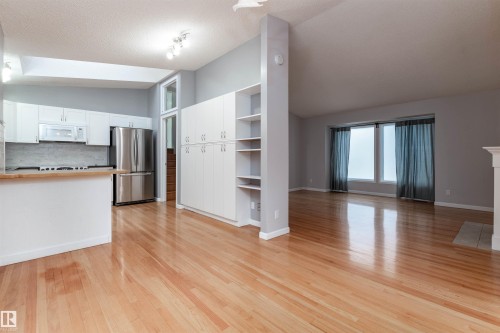 1511 109 Street, Edmonton, AB - Indoor Photo Showing Kitchen