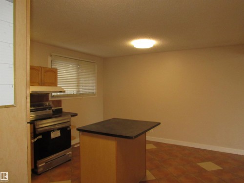 11407 134A Avenue, Edmonton, AB - Indoor