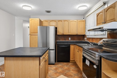 11407 134A Avenue, Edmonton, AB - Indoor Photo Showing Other Room