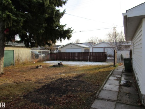11407 134A Avenue, Edmonton, AB - Outdoor