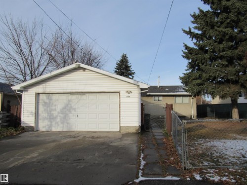11407 134A Avenue, Edmonton, AB - Outdoor