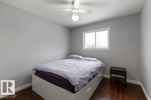 11 Louisbourg Place, St. Albert, AB - Indoor Photo Showing Bedroom