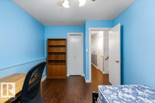11 Louisbourg Place, St. Albert, AB - Indoor Photo Showing Bedroom