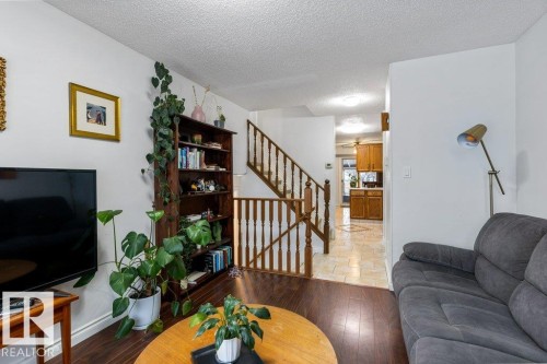 11 Louisbourg Place, St. Albert, AB - Indoor Photo Showing Living Room