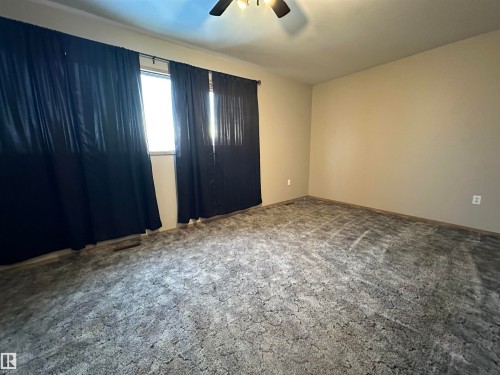 4903 52 Avenue, La Corey, AB - Indoor Photo Showing Other Room