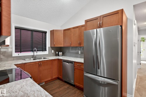 3327 Weidle Way, Edmonton, AB - Indoor Photo Showing Kitchen With Double Sink