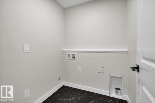2127 Crossbill Lane, Edmonton, AB - Indoor Photo Showing Other Room